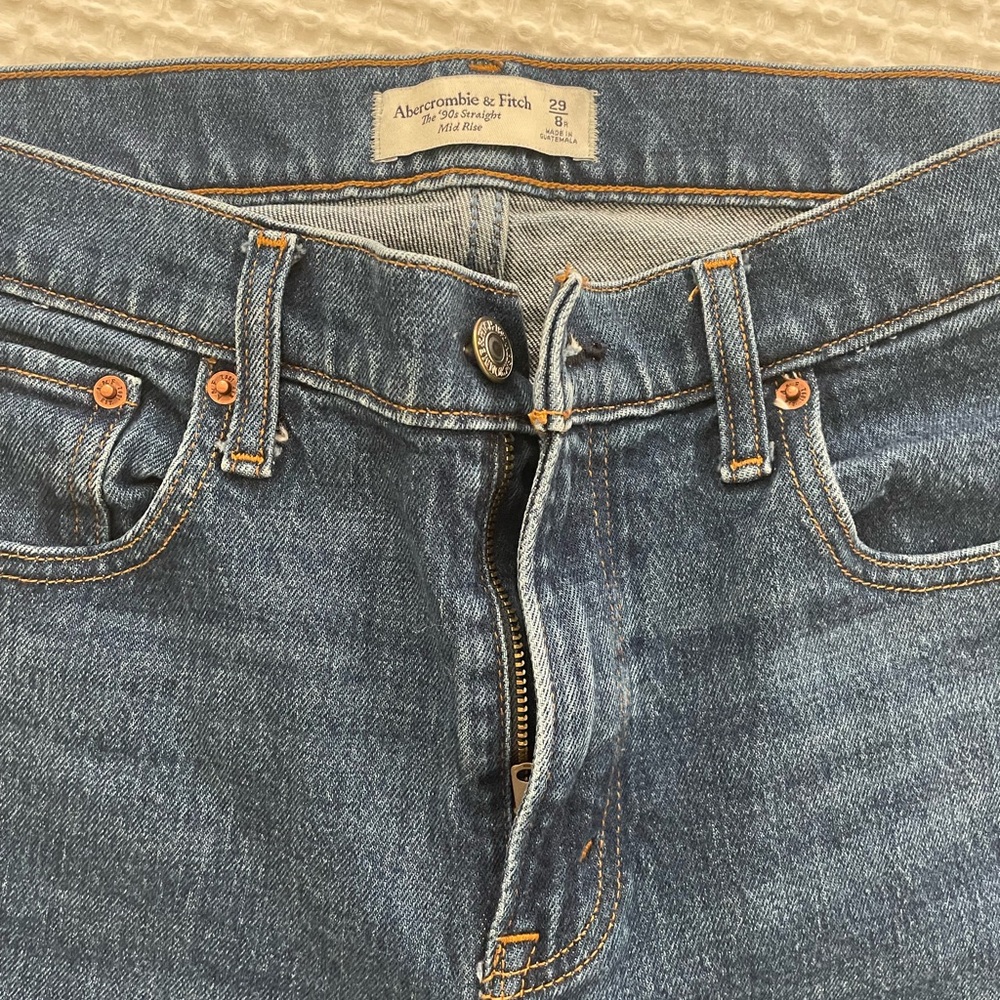 Abercrombie 90s Mid-rise Straight Jeans